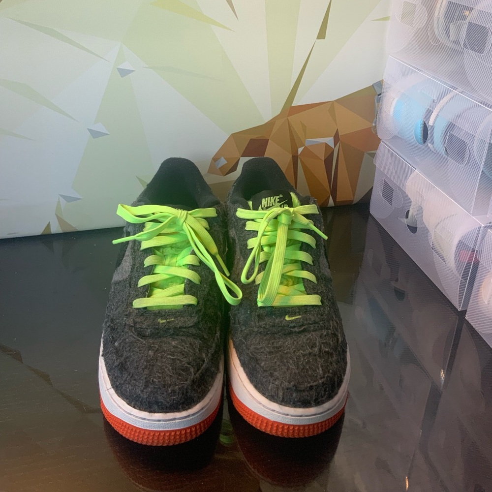 Nike Charcoal and Neon Green Sneakers